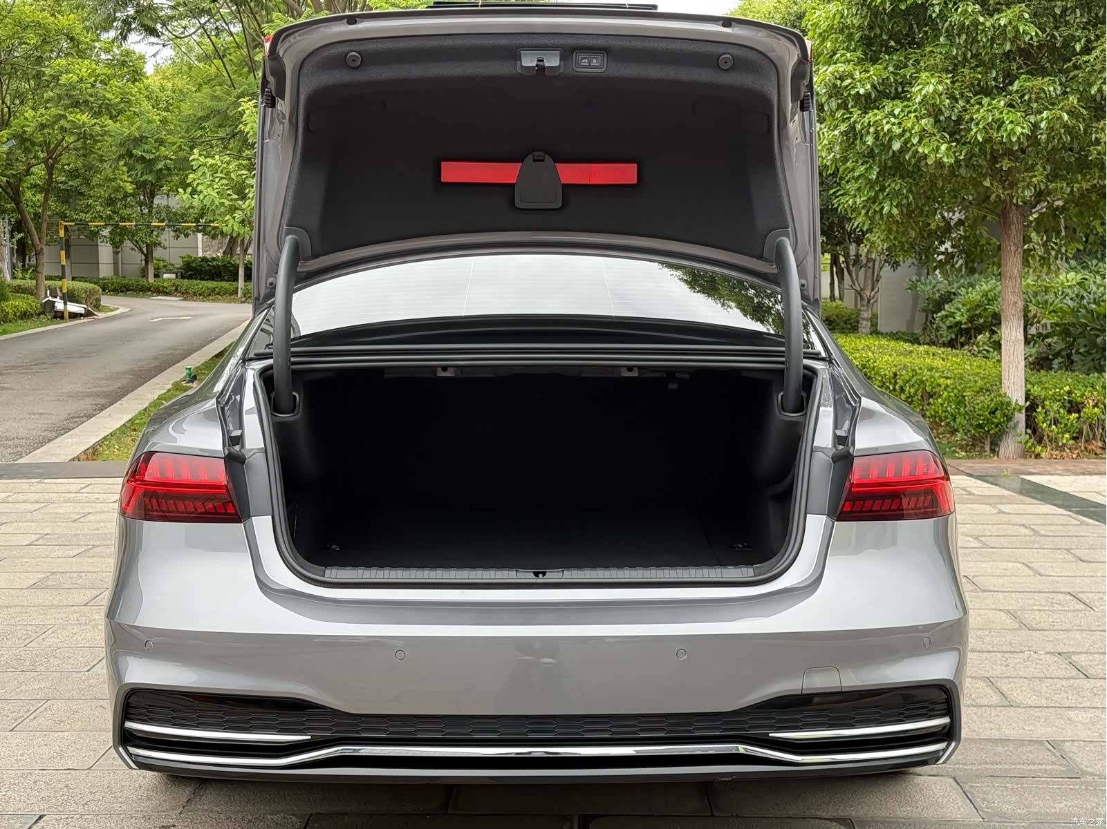 Audi A7L, 2024 30