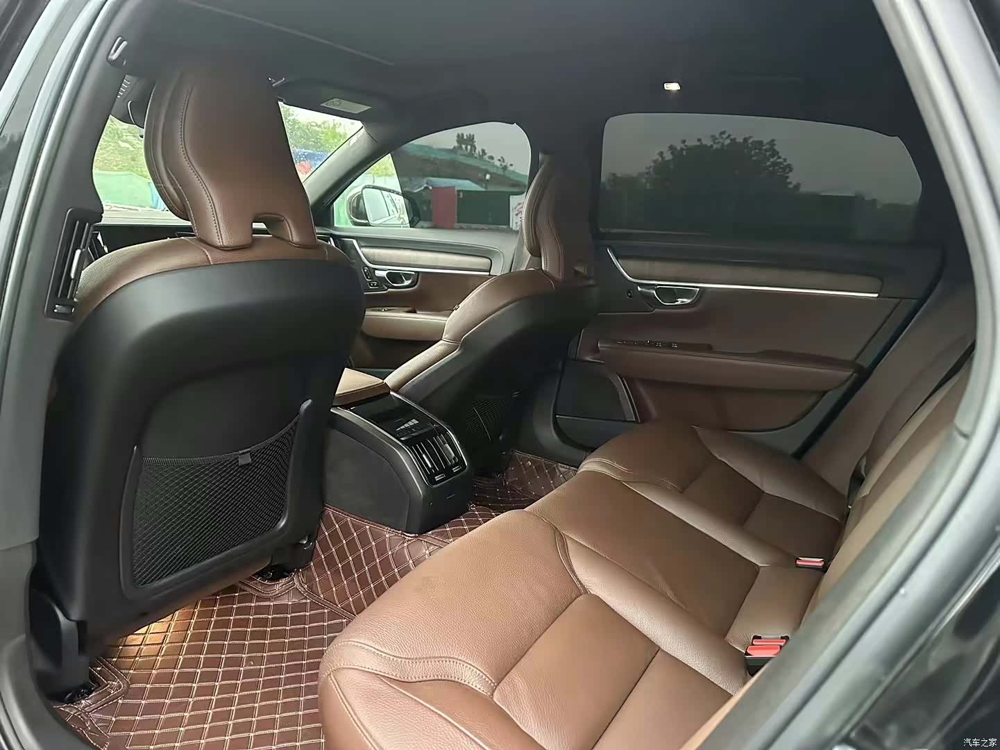 Volvo S90, 2024 все фото