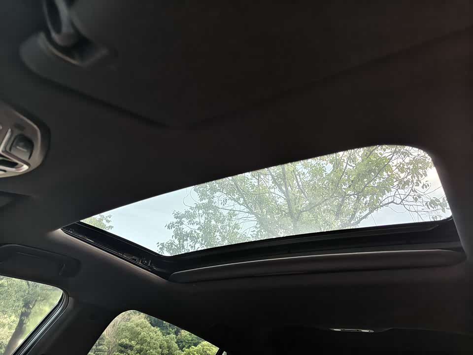 Trumpchi Shadow Leopard