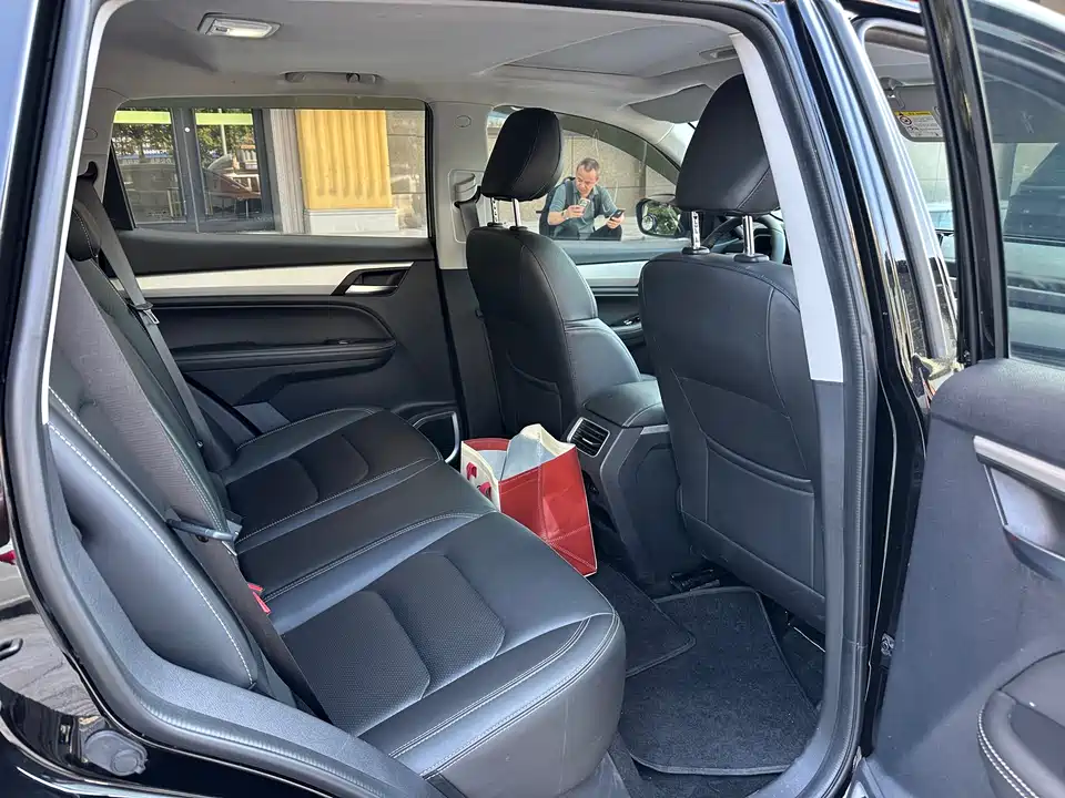 Geely Vision X6