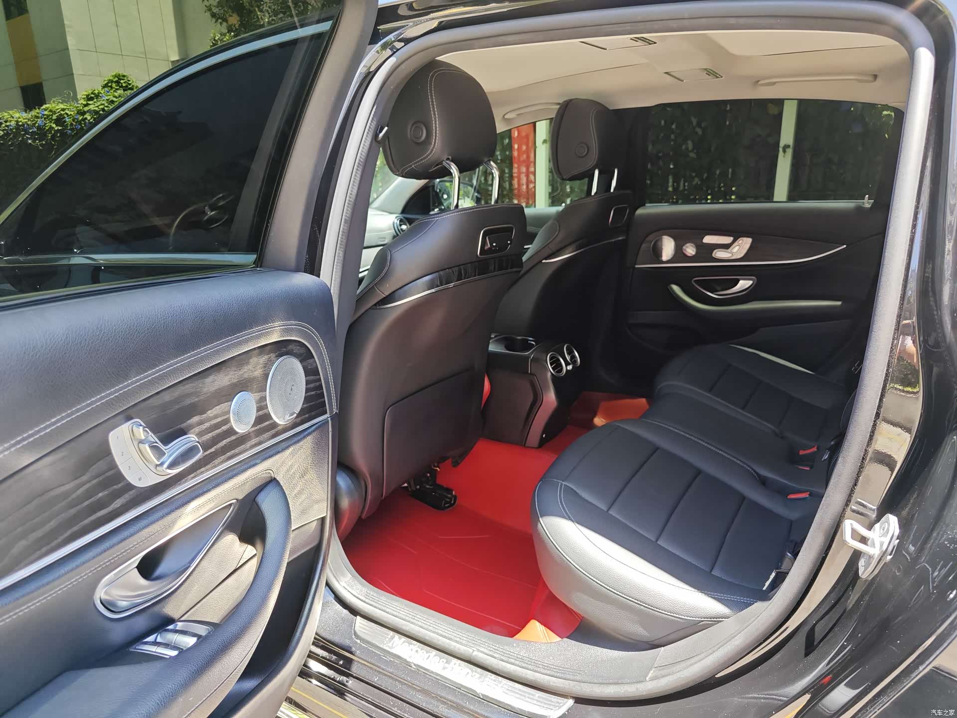 Mercedes-Benz E-Class, 2020 11