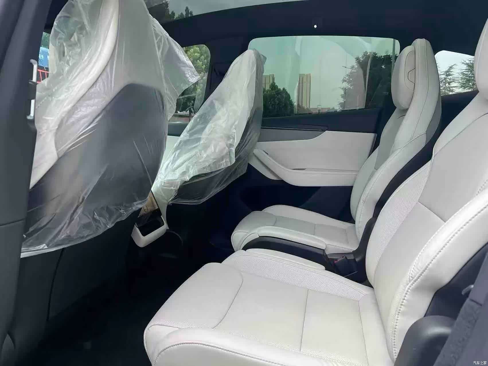 Tesla Model Y, 2025 все фото