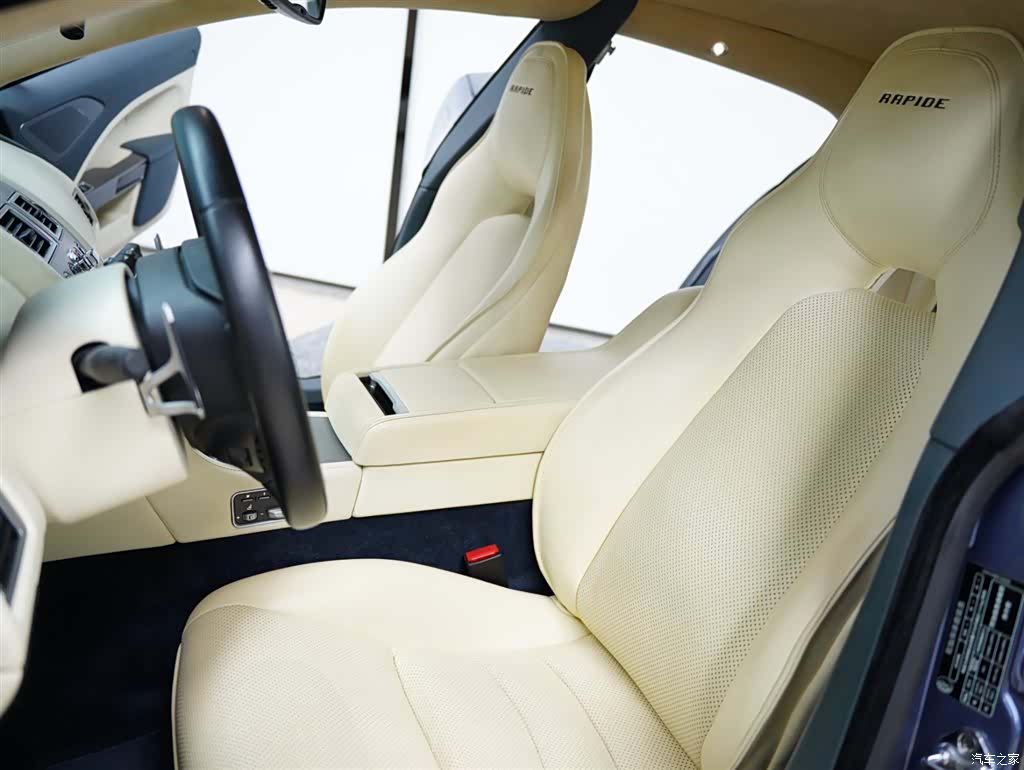 Aston Martin Rapide, 2011 22