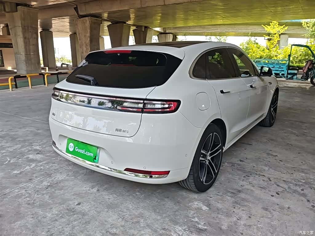 AITO M5, 2025 7