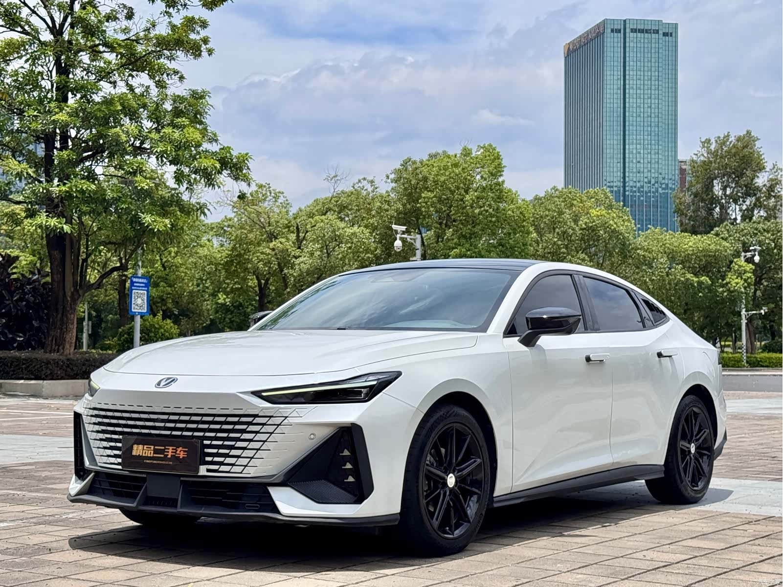Changan UNI-V, 2023 1