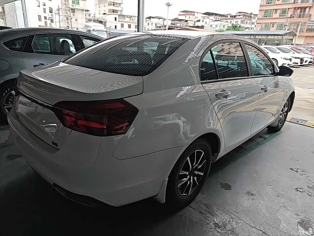 Geely Emgrand, 2019 7