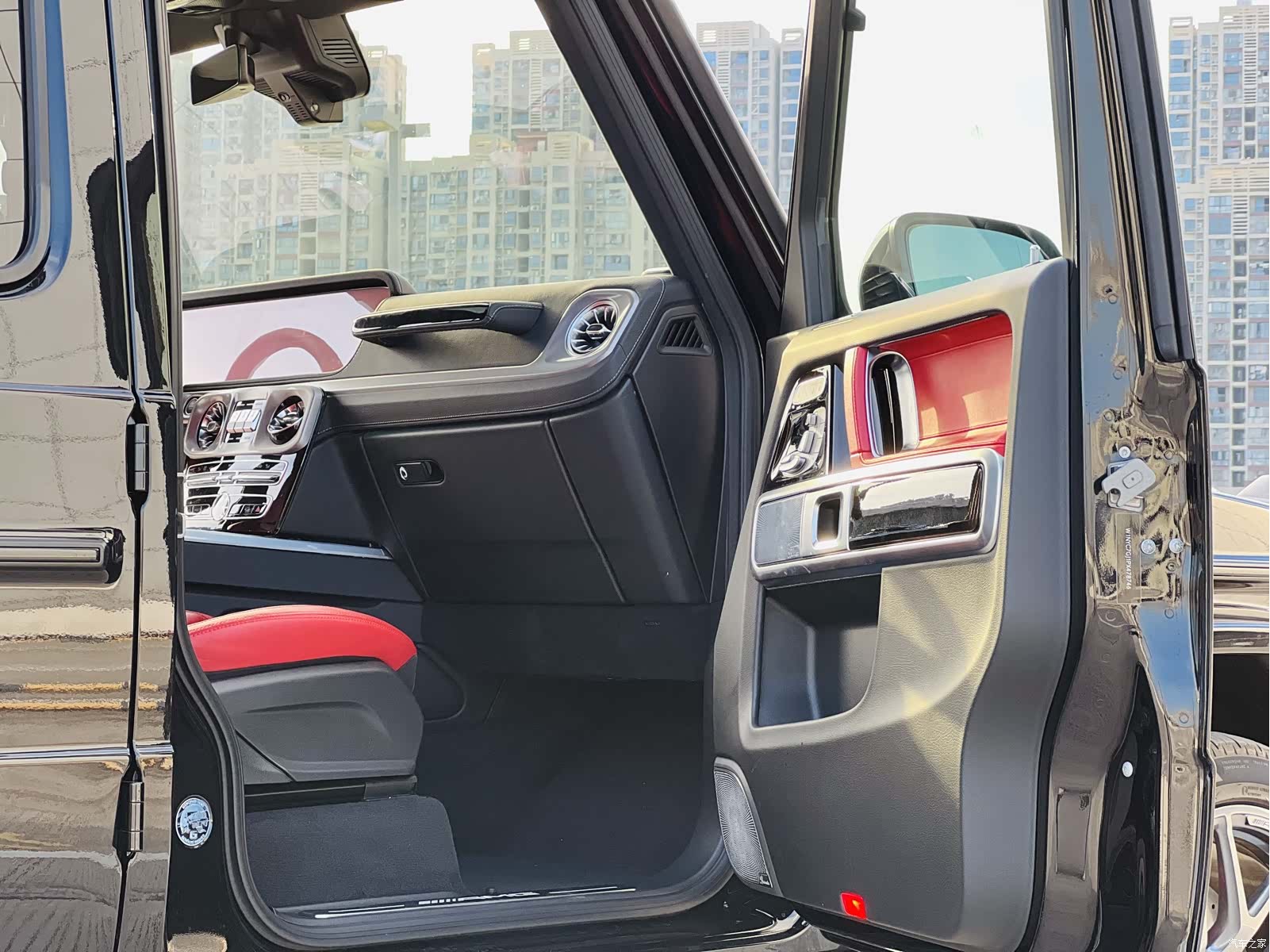 Mercedes-Benz G-Class, 2023 7