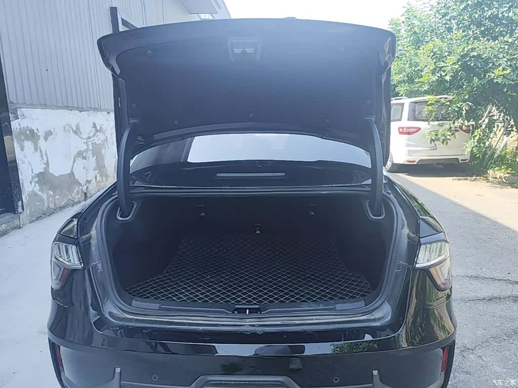 Lynk & Co 02, 2020 19