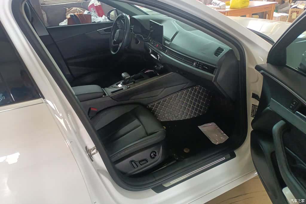 Audi A4L, 2022 8