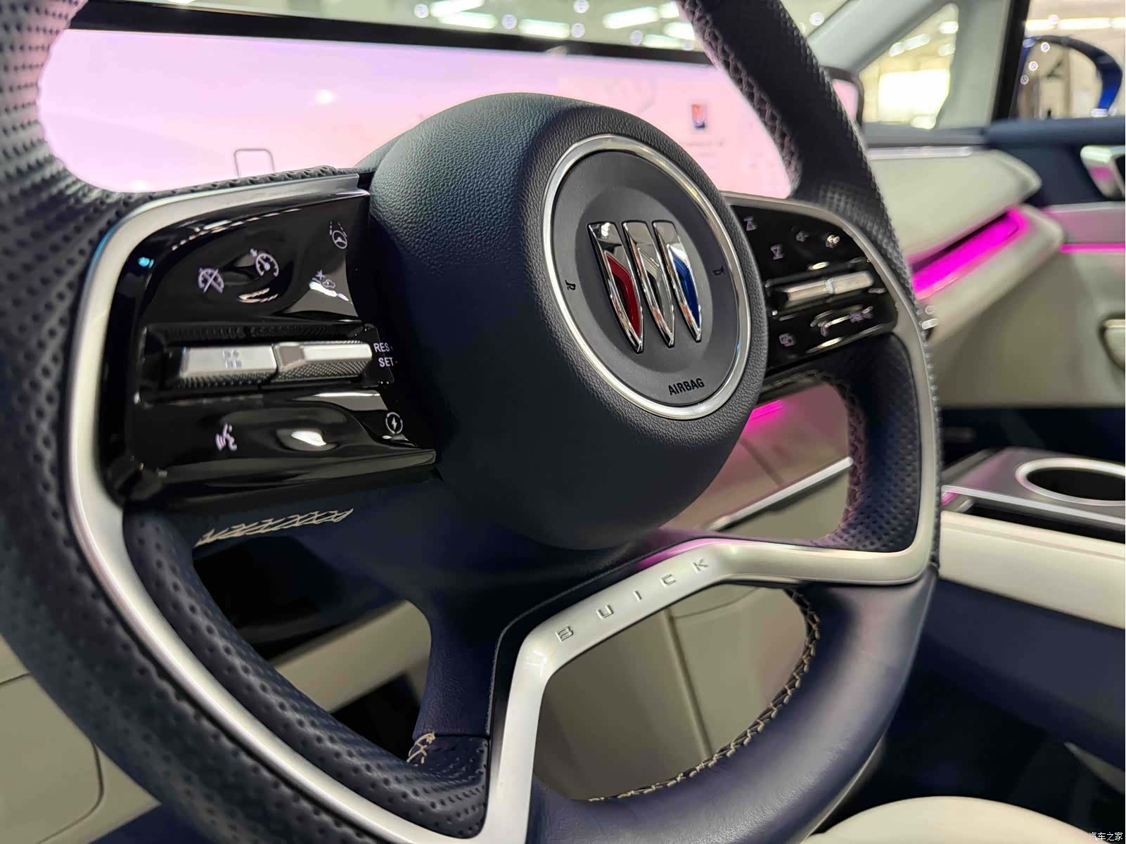 Buick GL8, 2024 23
