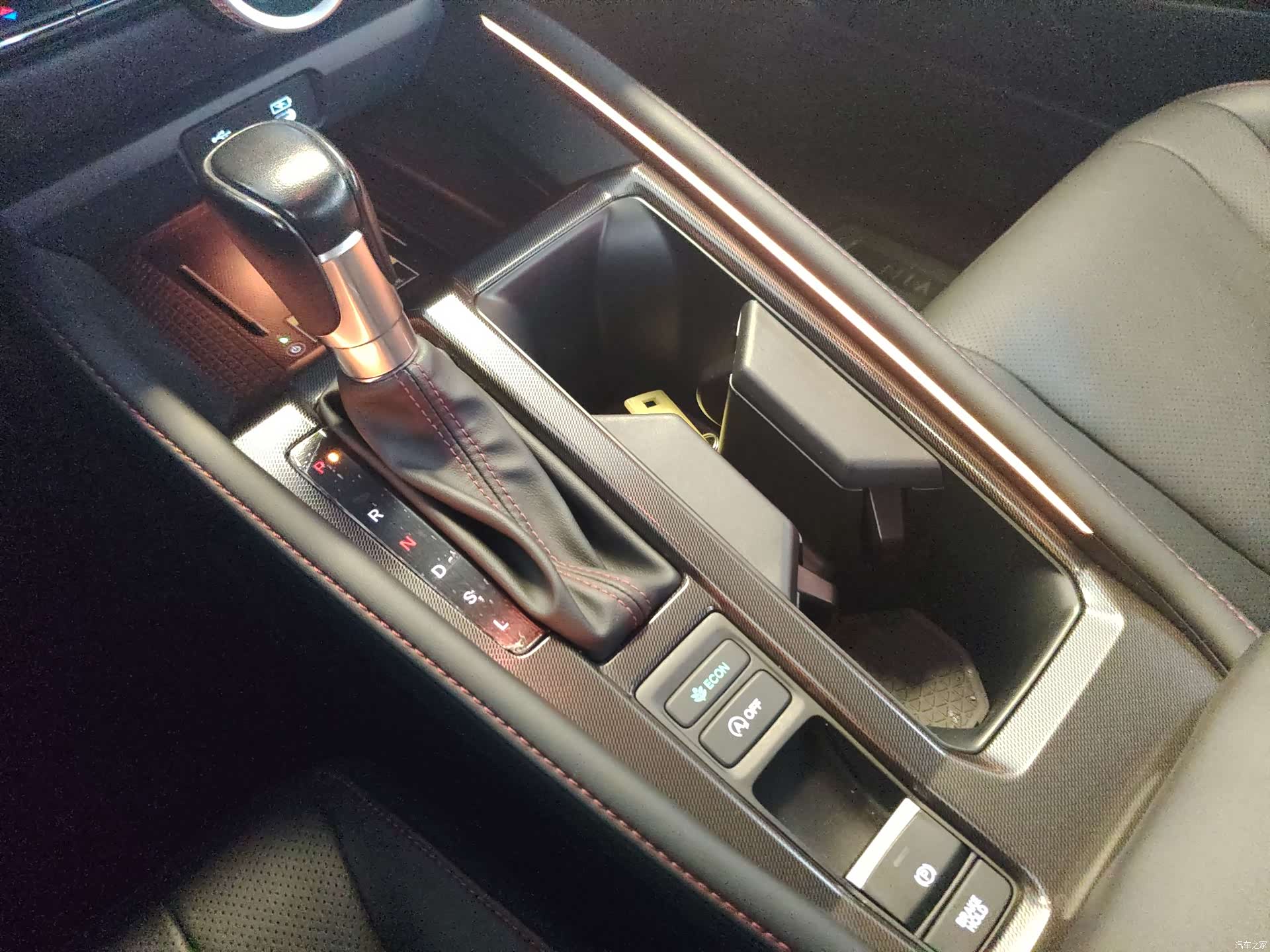 Honda Accord, 2023 11