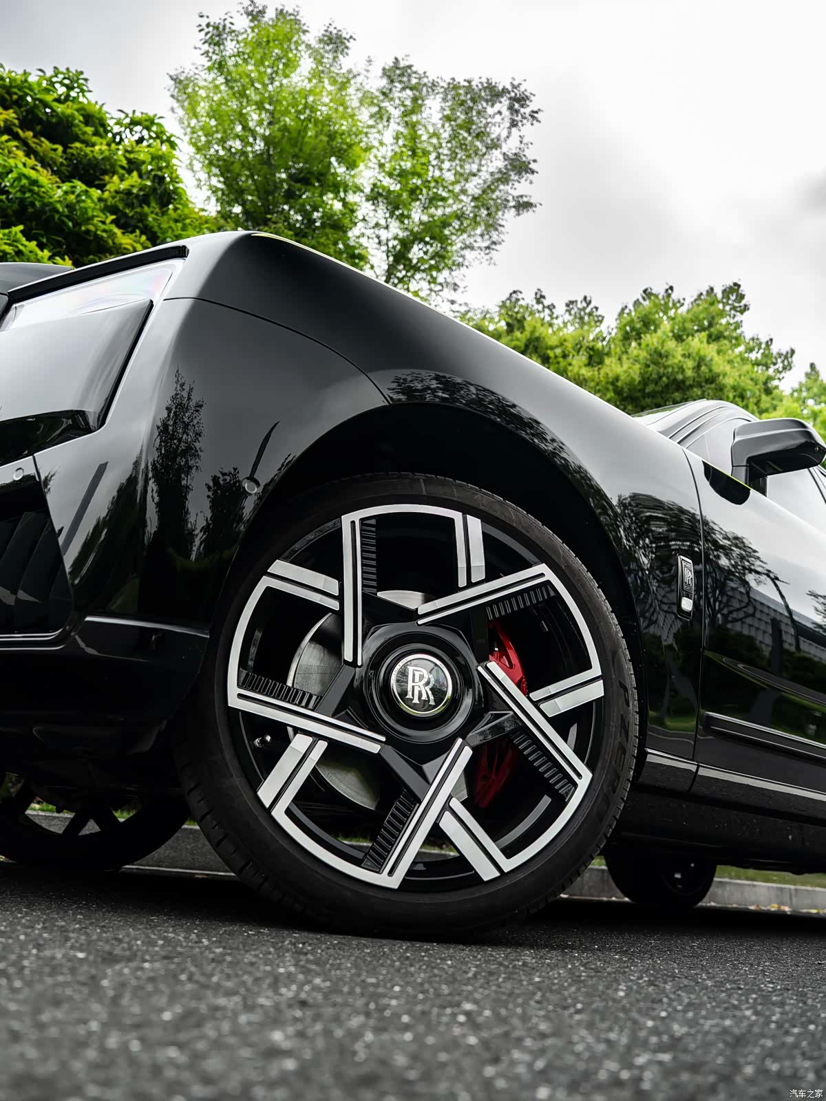 Rolls-Royce Cullinan, 2025 все фото
