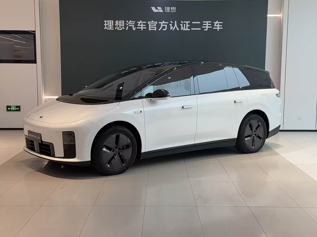 Li Auto i8