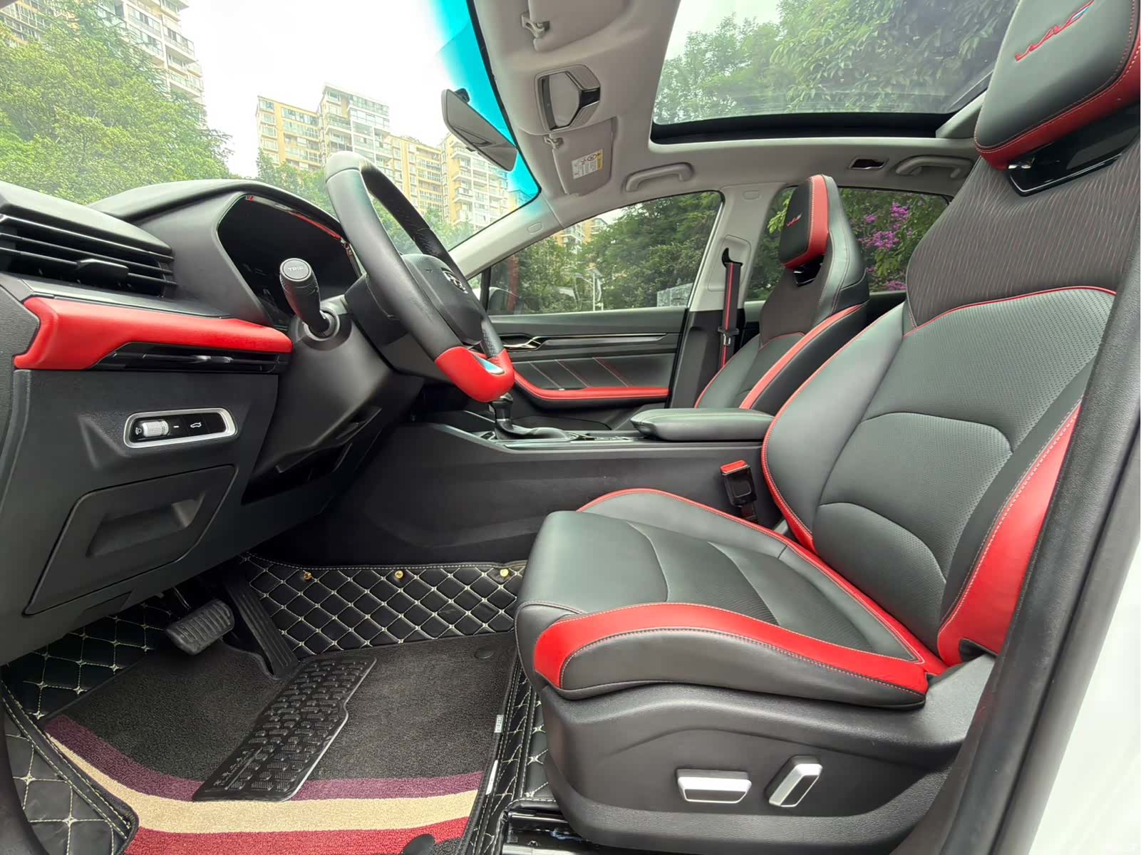 Geely Emgrand, 2022 13