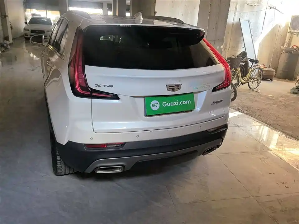 Cadillac XT4