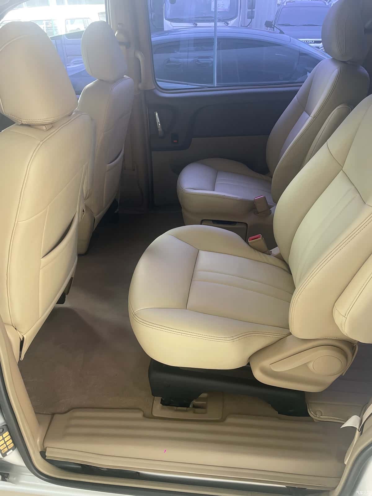Buick GL8, 2017 10