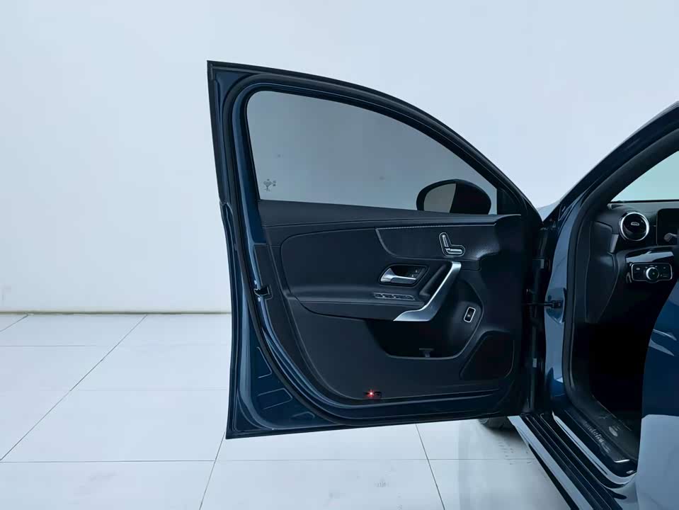 Mercedes-Benz Class A Mercedes-Benz Class A
