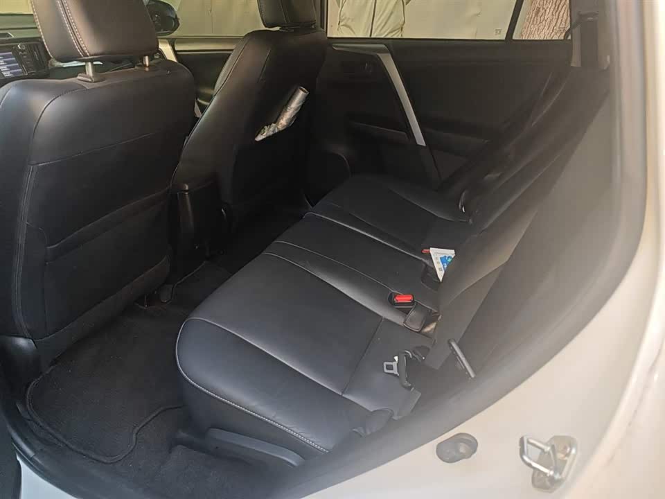 Toyota RAV4 Rongfang