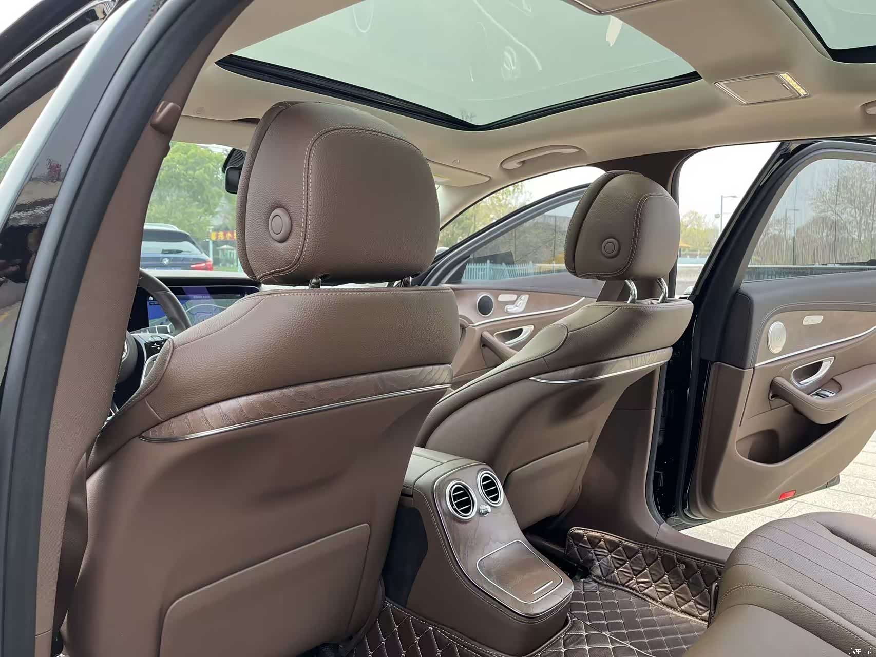 Mercedes-Benz E-Class, 2021 15