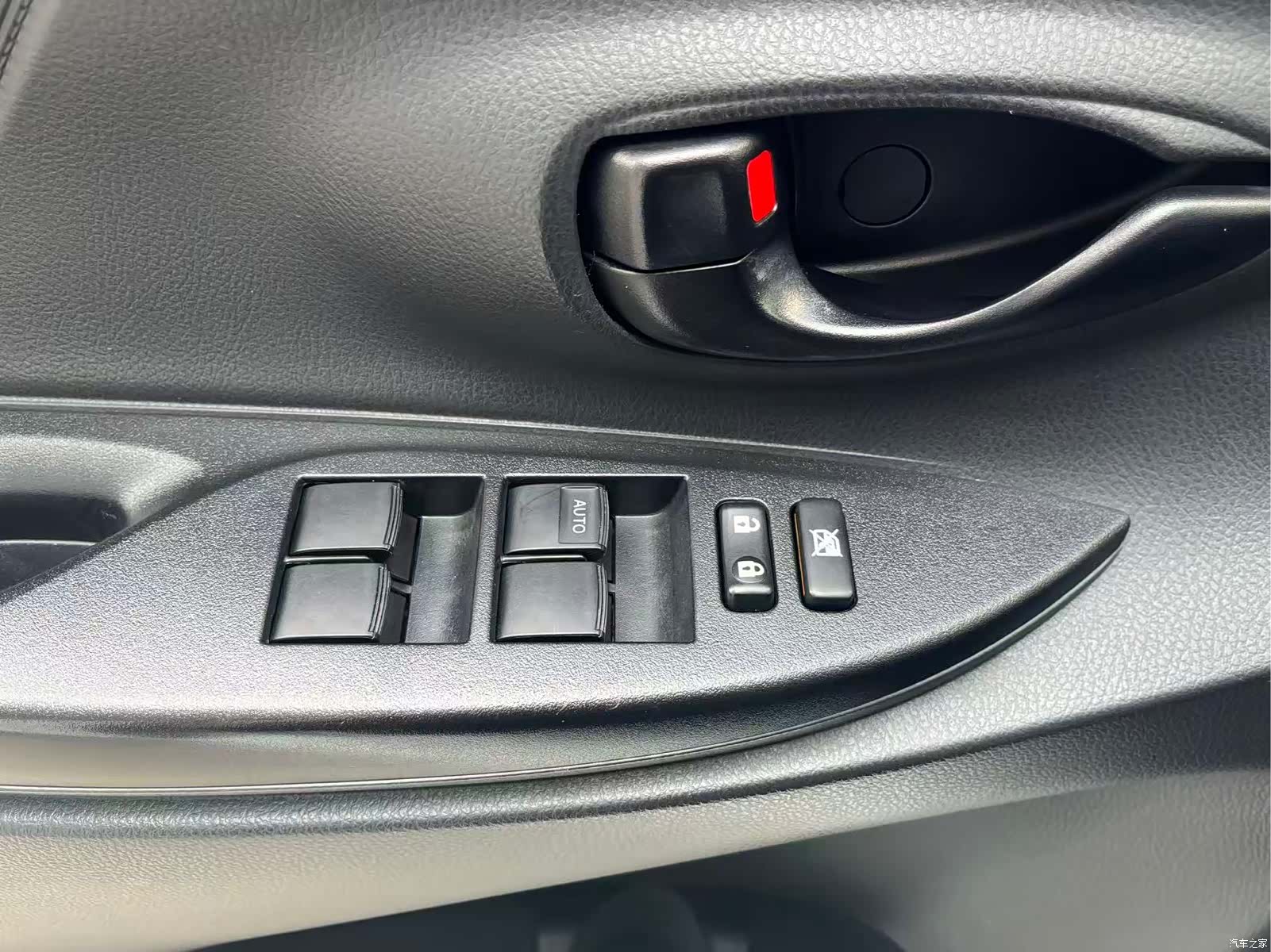 Toyota Yaris, 2019 18