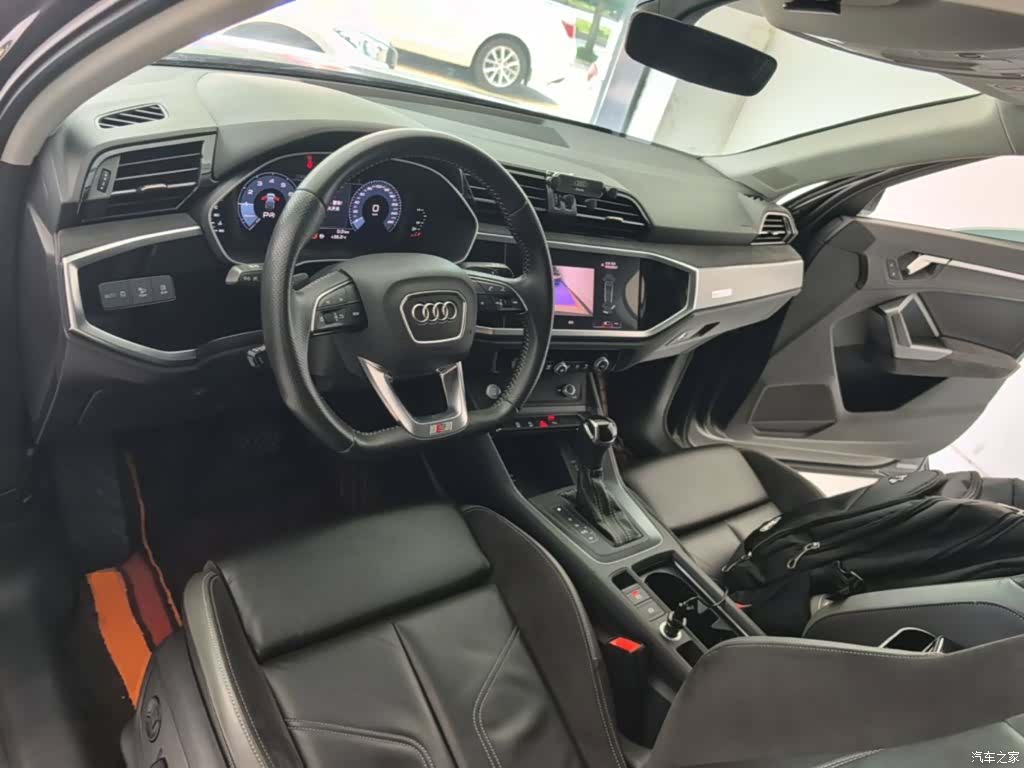 Audi Q3, 2021 10