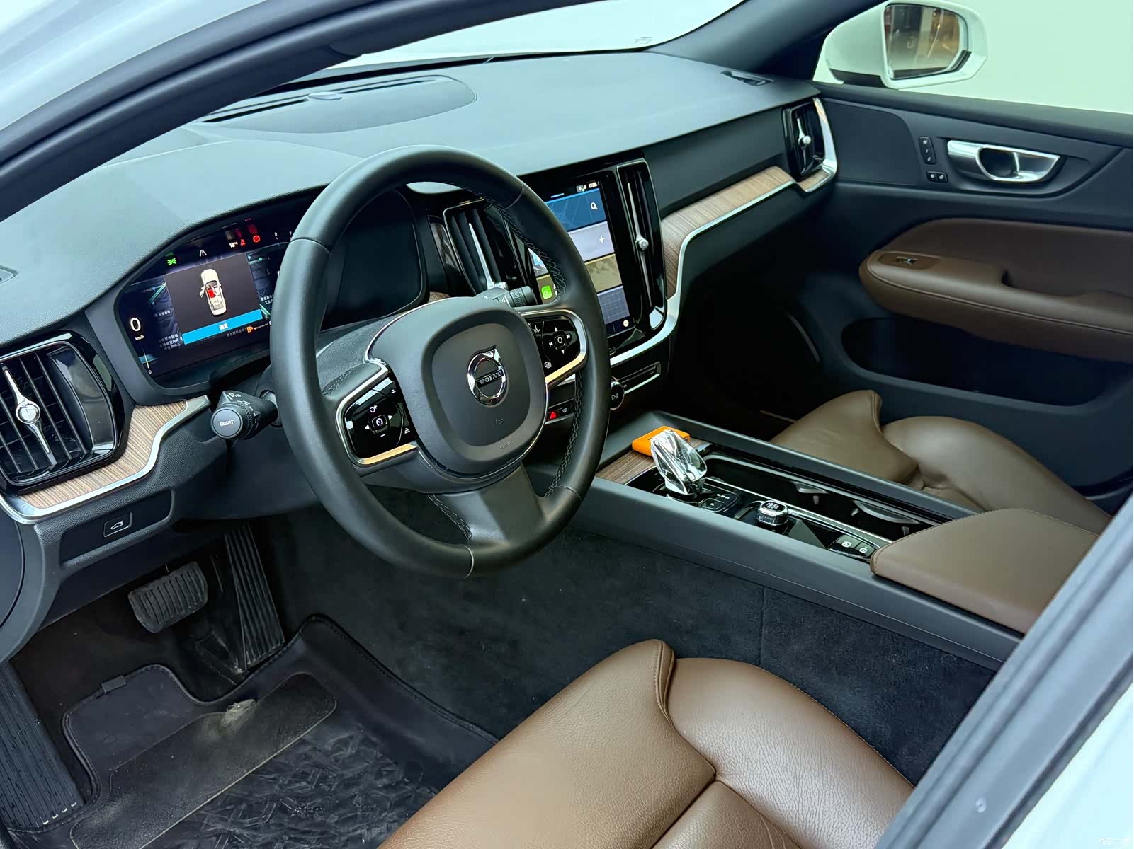 Volvo S60, 2023 12