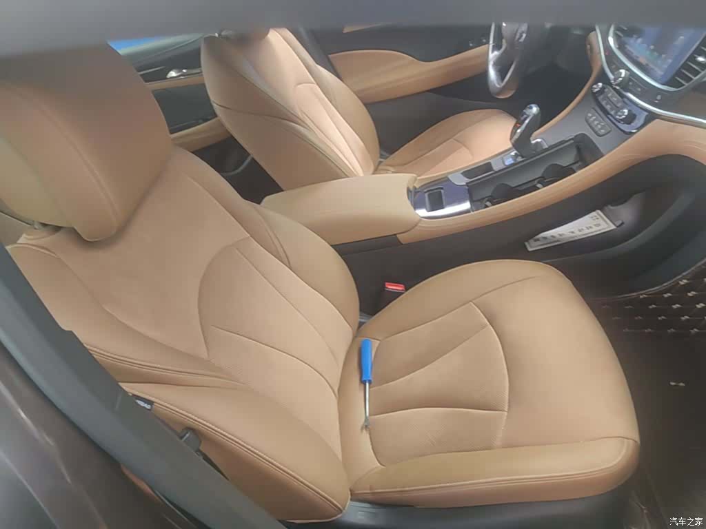 Buick LaCrosse, 2017 16