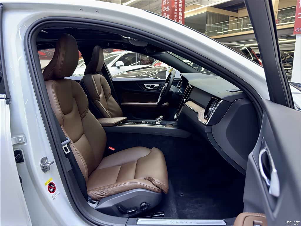 Volvo S60, 2021 8