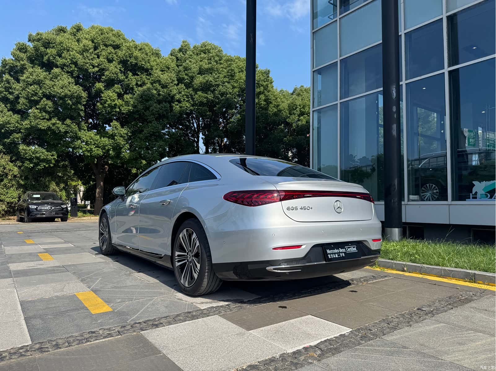 Mercedes-Benz EQS, 2024 16