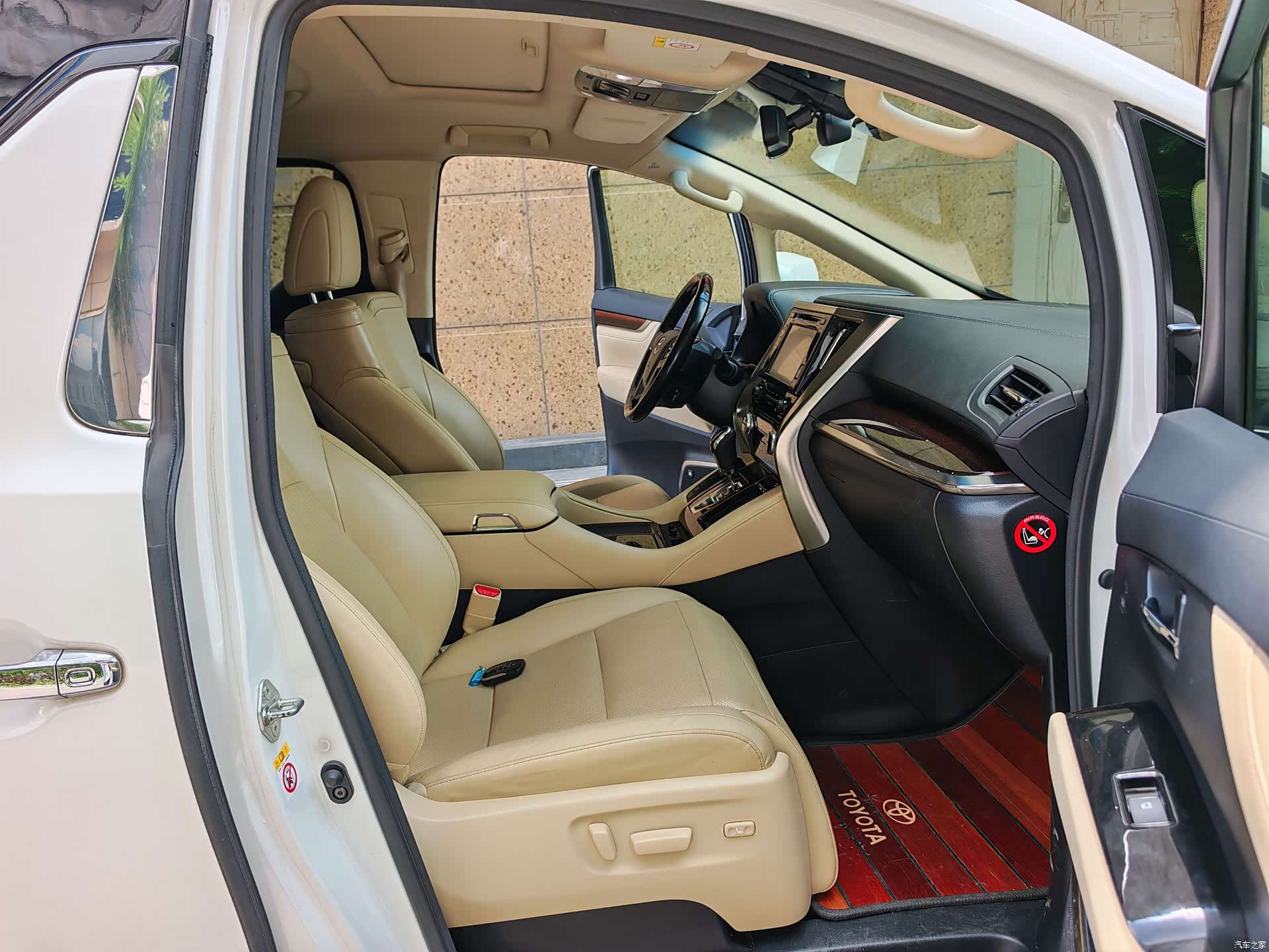 Toyota Alphard, 2016 14
