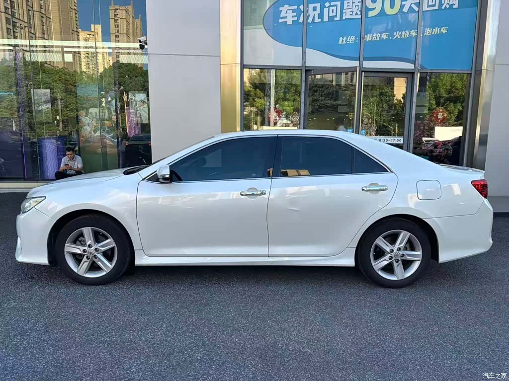 Toyota Camry, 2014 4