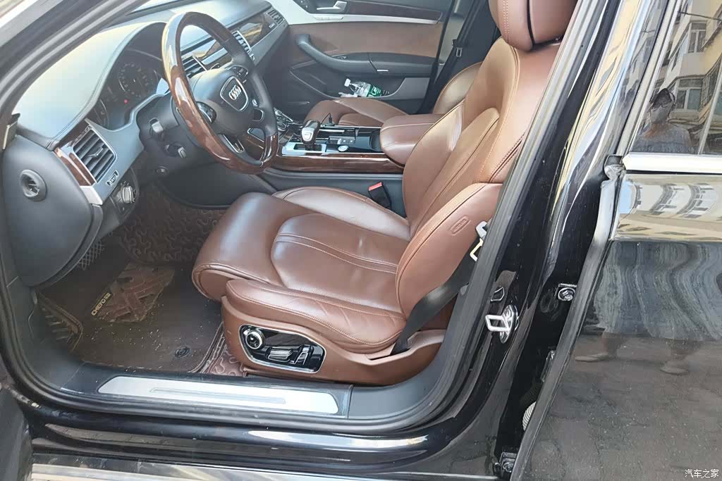 Audi A8L, 2015 9