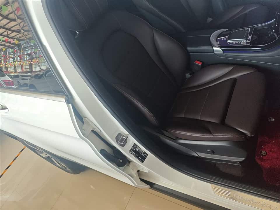 Mercedes-Benz GLC Mercedes-Benz GLC