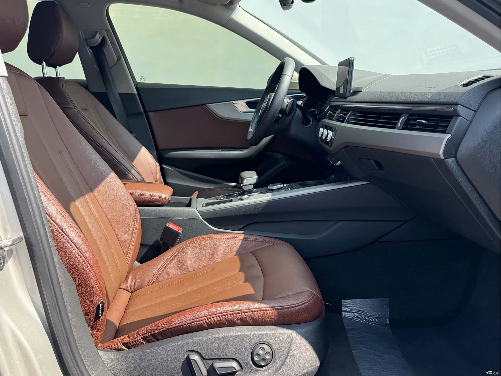 Audi A4L, 2018 8
