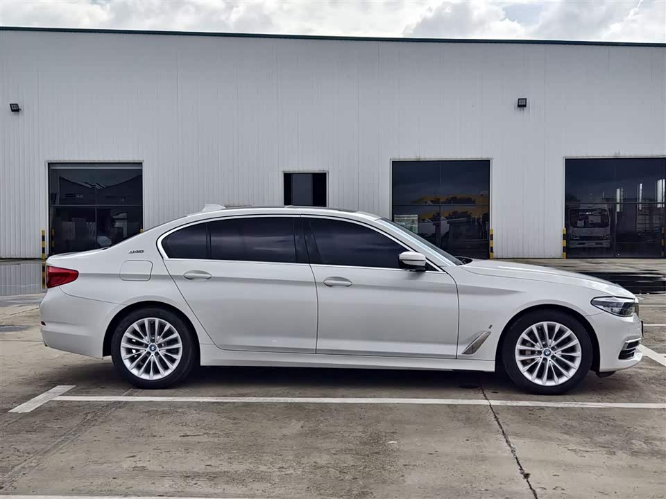 BMW 5 series BMW 5 series