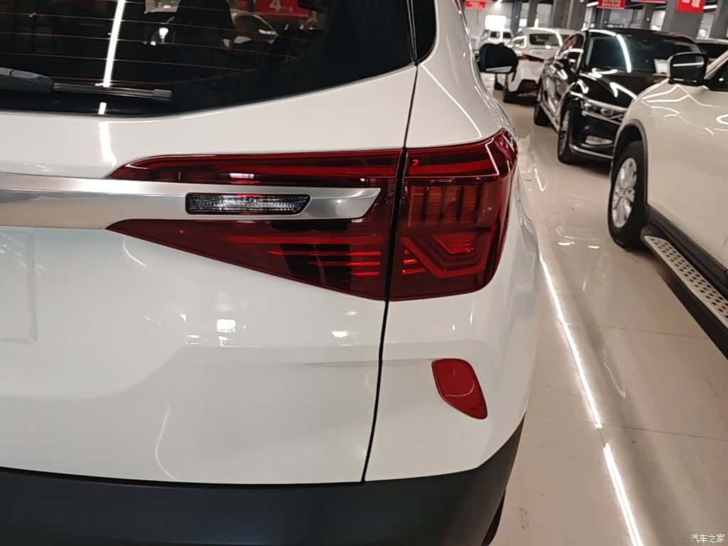 Kia KX3, 2022 8