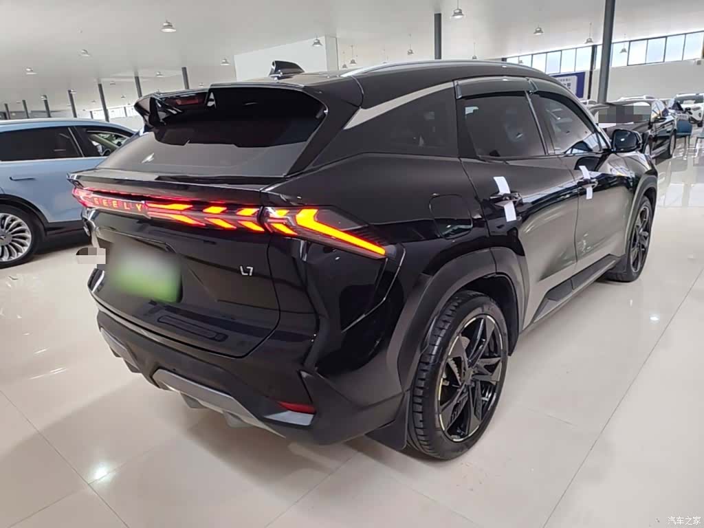 Geely Galaxy L7, 2024 7