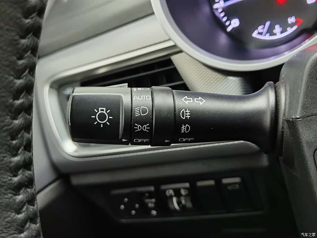 Geely Emgrand, 2018 21