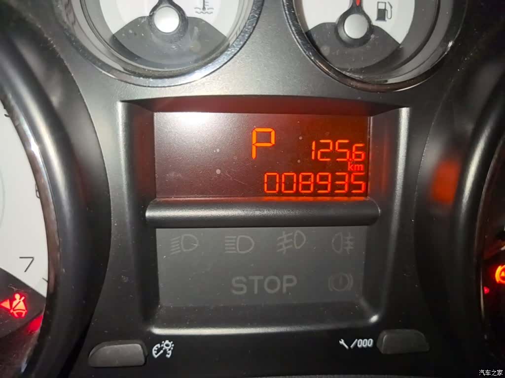 Peugeot 308, 2016 все фото