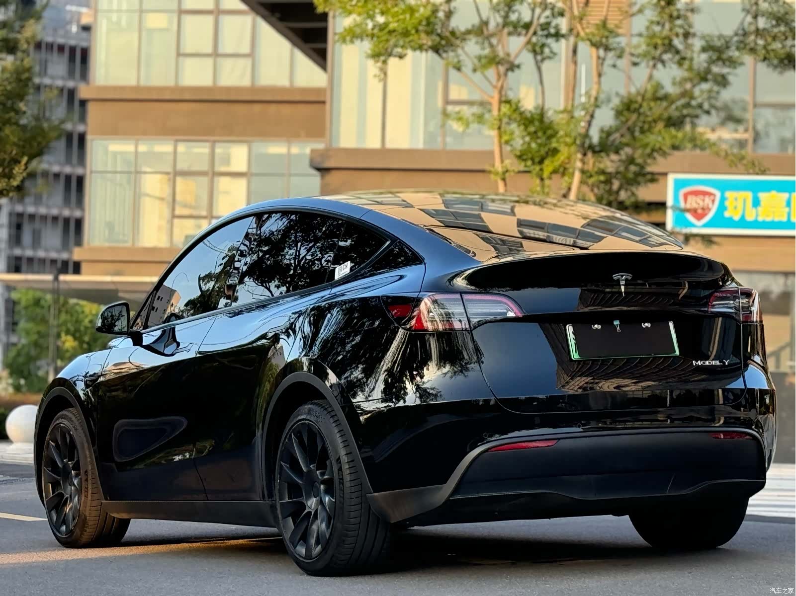 Tesla Model Y, 2022 9