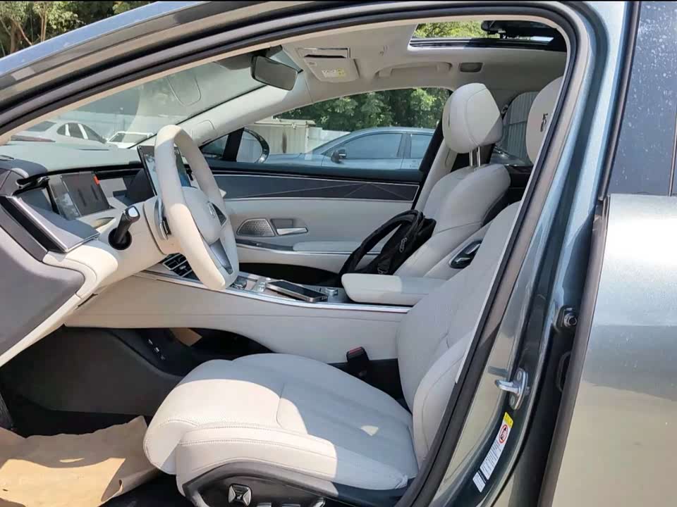 BYD Han L