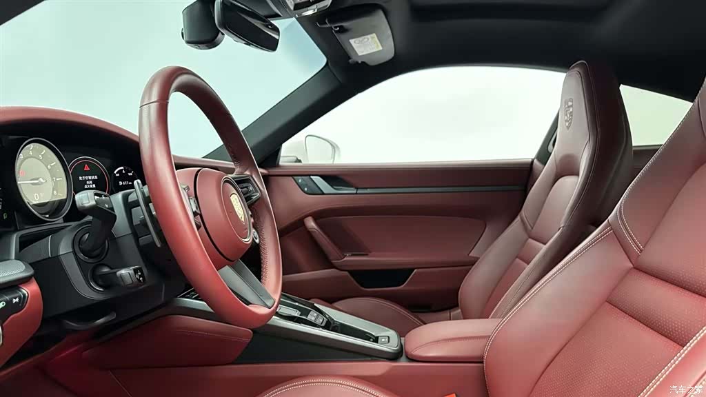 Porsche 911, 2025 15
