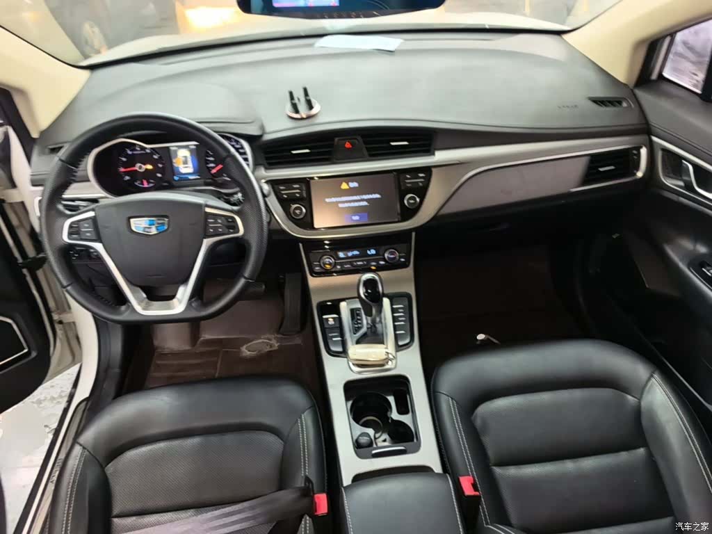 Geely Emgrand, 2016 10