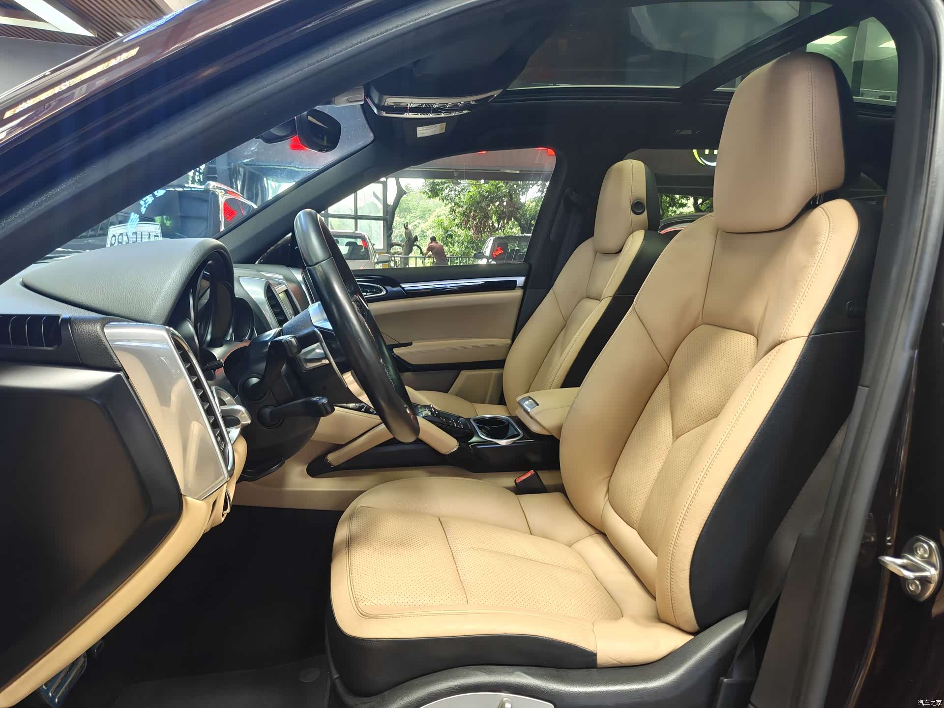 Porsche Cayenne, 2015 все фото