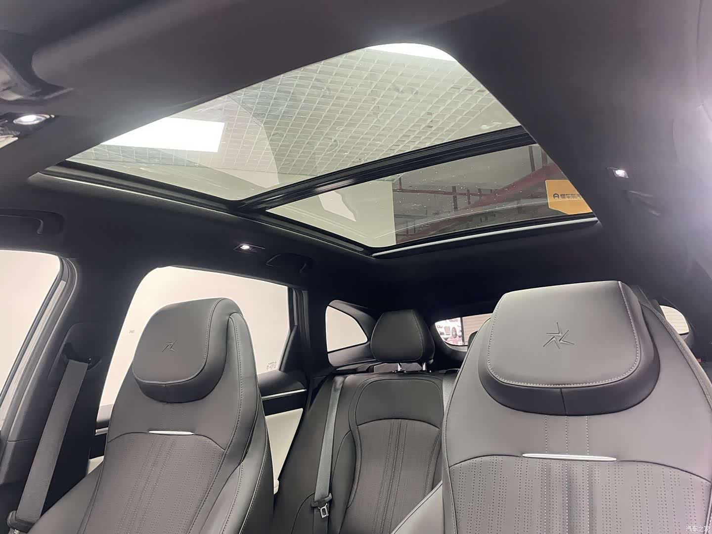 Geely Galaxy L7, 2024 11
