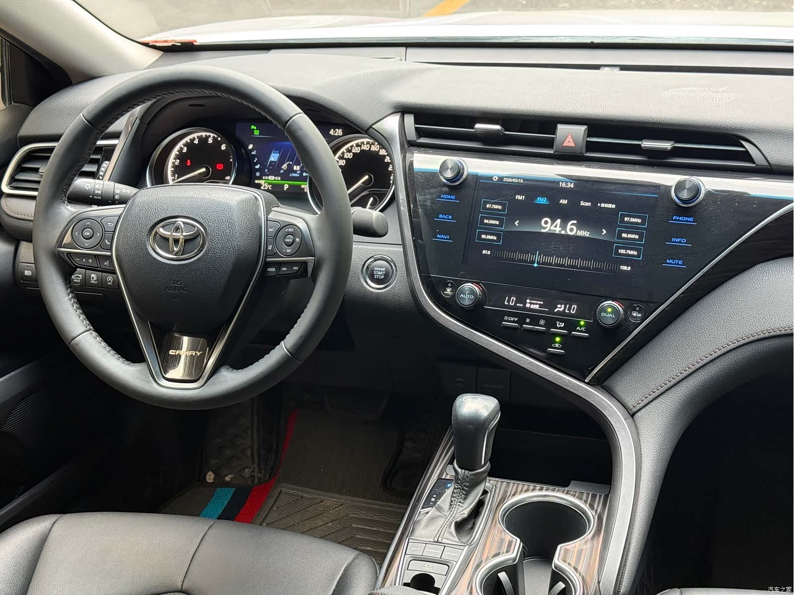 Toyota Camry, 2020 11