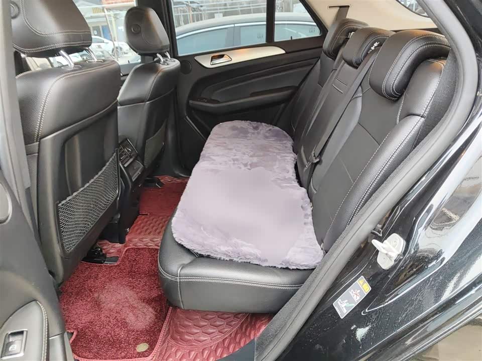 Mercedes-Benz M class