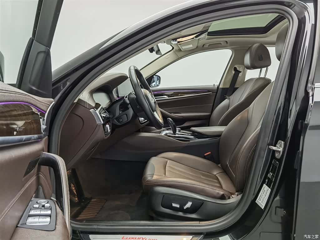 BMW 5 Series, 2020 10