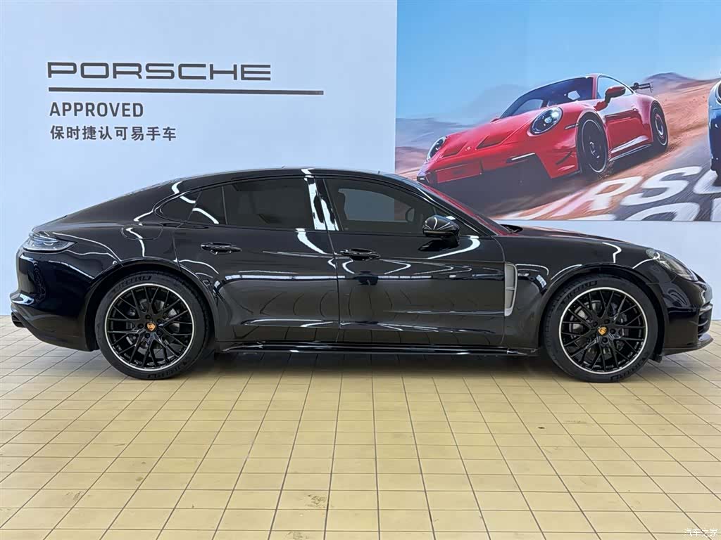 Porsche Panamera, 2023 2