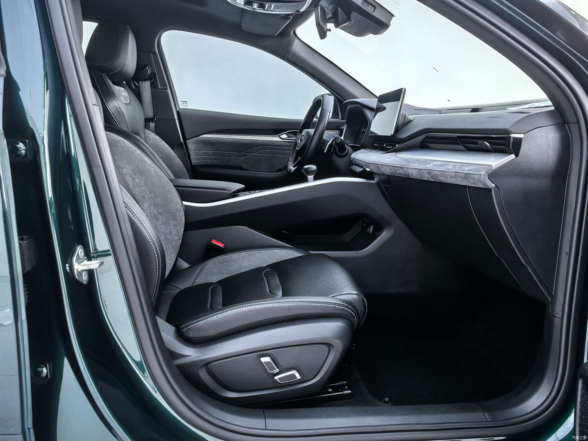 Geely Preface, 2022 16